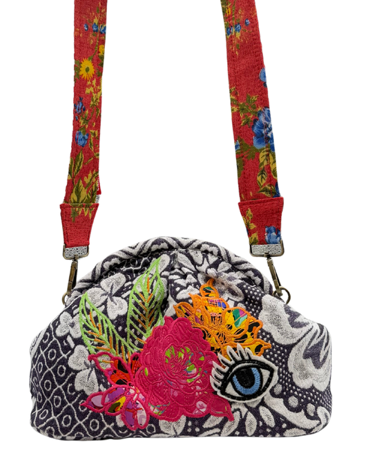 Mamora Clutch