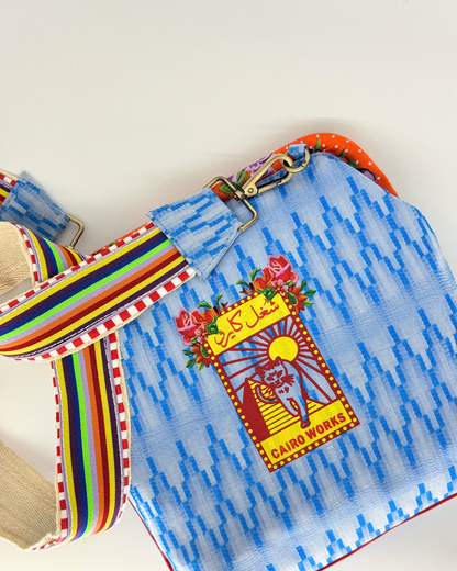 Kan Feeh w Kheles Messenger Bag